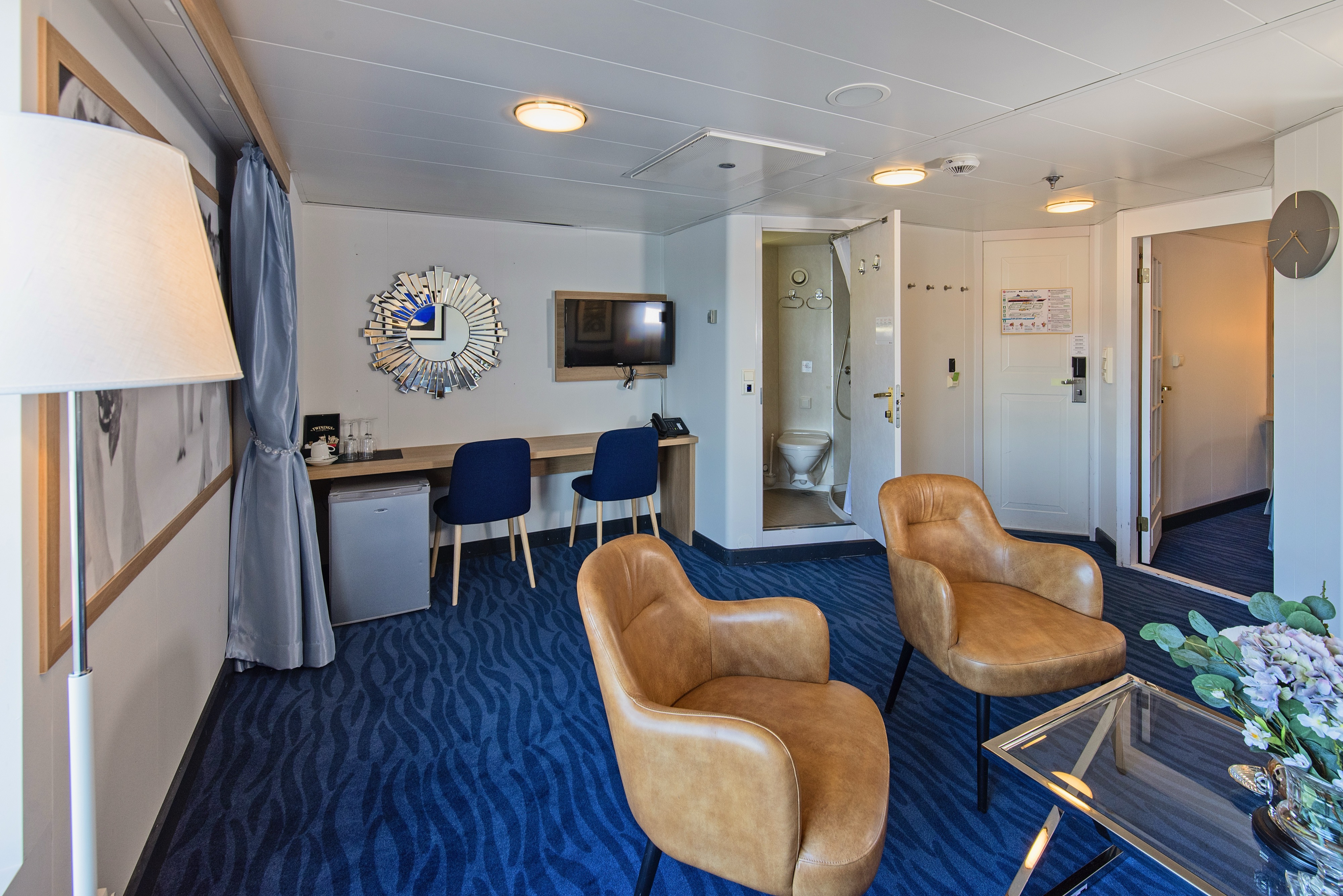 Expedition Suite | Two-bed suite on upper deck